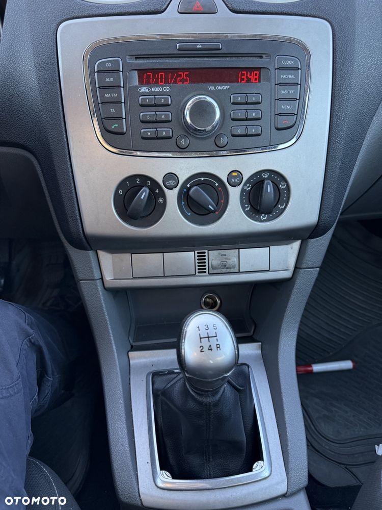 Ford Focus - 10