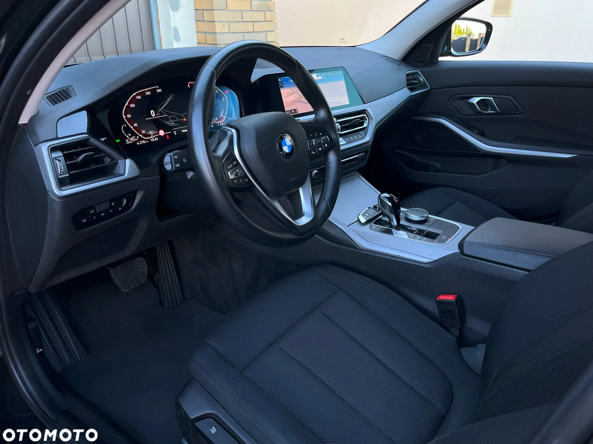 BMW Seria 3 320d xDrive - 10