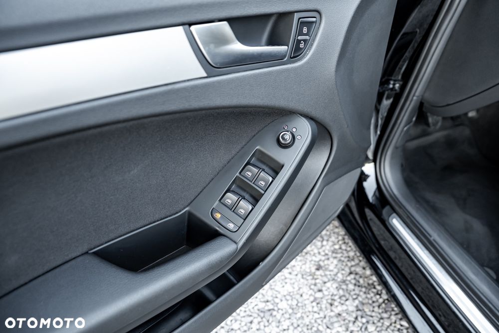 Audi A4 Avant 2.0 TFSI quattro Attraction - 17