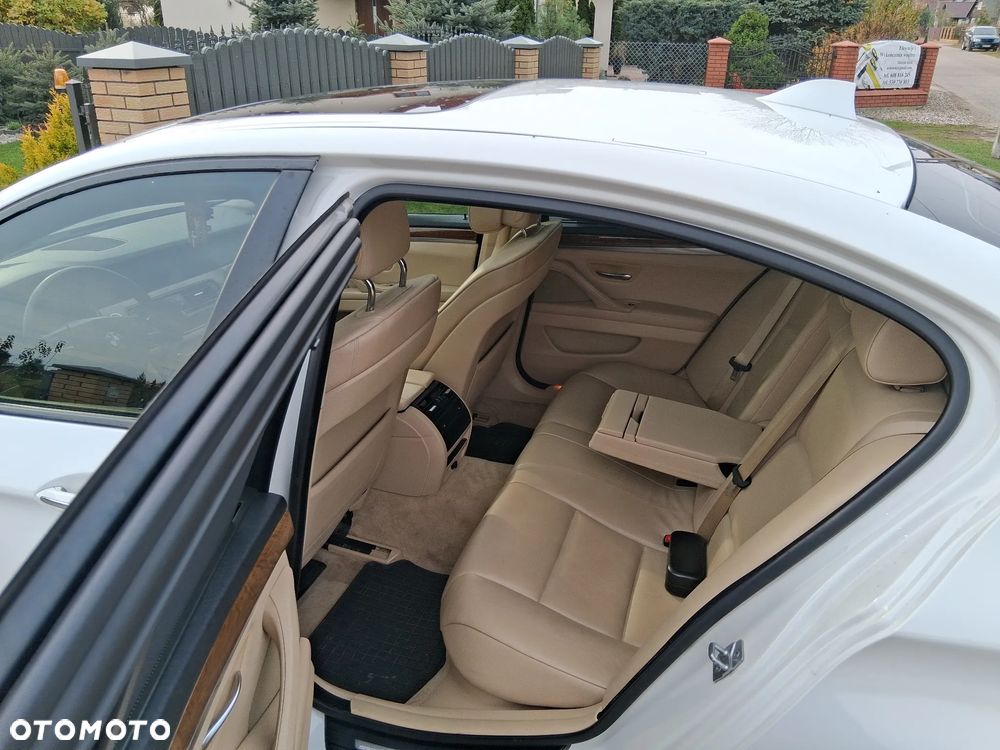 BMW Seria 5 535i - 3