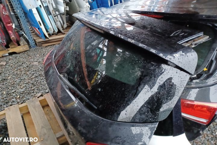 Hayon Ford Kuga 1  [din 2008 pana  2013] seria Crossover 2.0 TDCi MT (140 hp) - 1