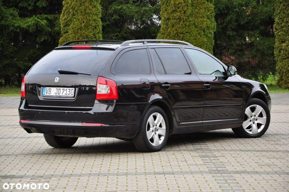 Skoda Octavia 1.6 TDI DPF DSG Elegance - 15