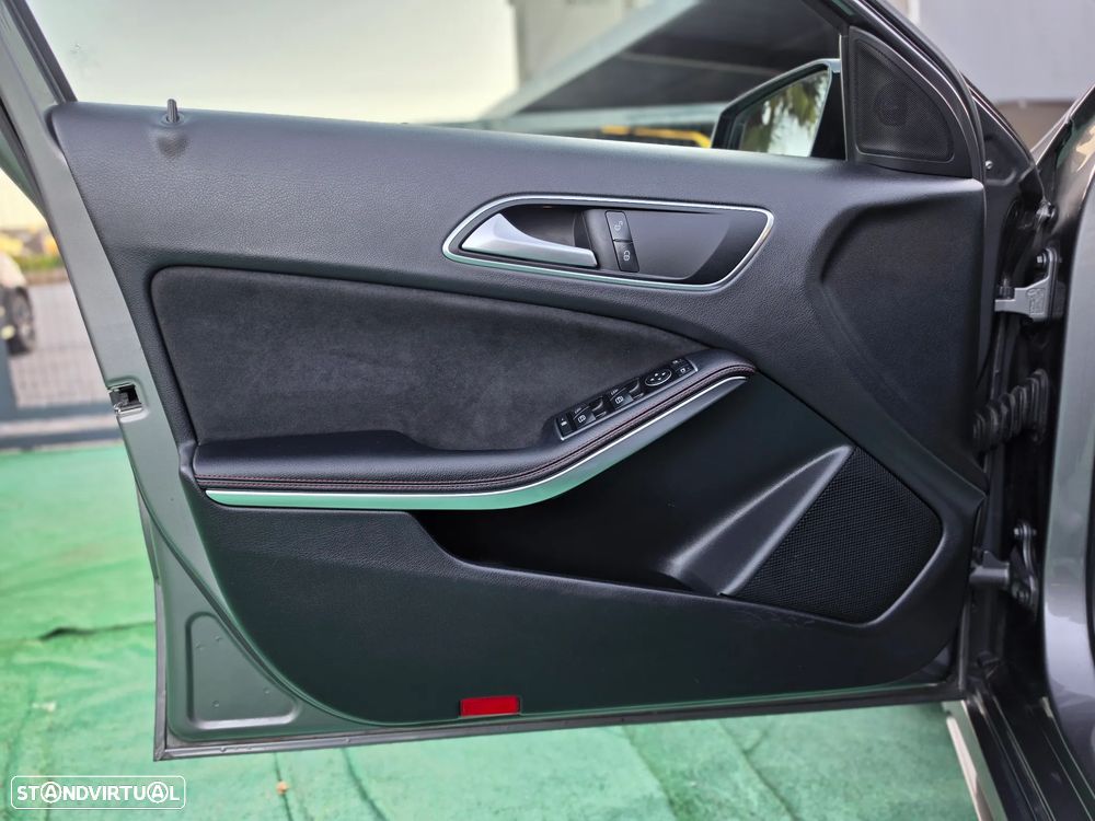 Mercedes-Benz A 180 d 7G-DCT AMG Line - 17
