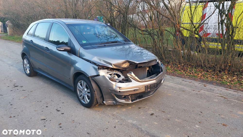 Mercedes-Benz Klasa B 170 - 7