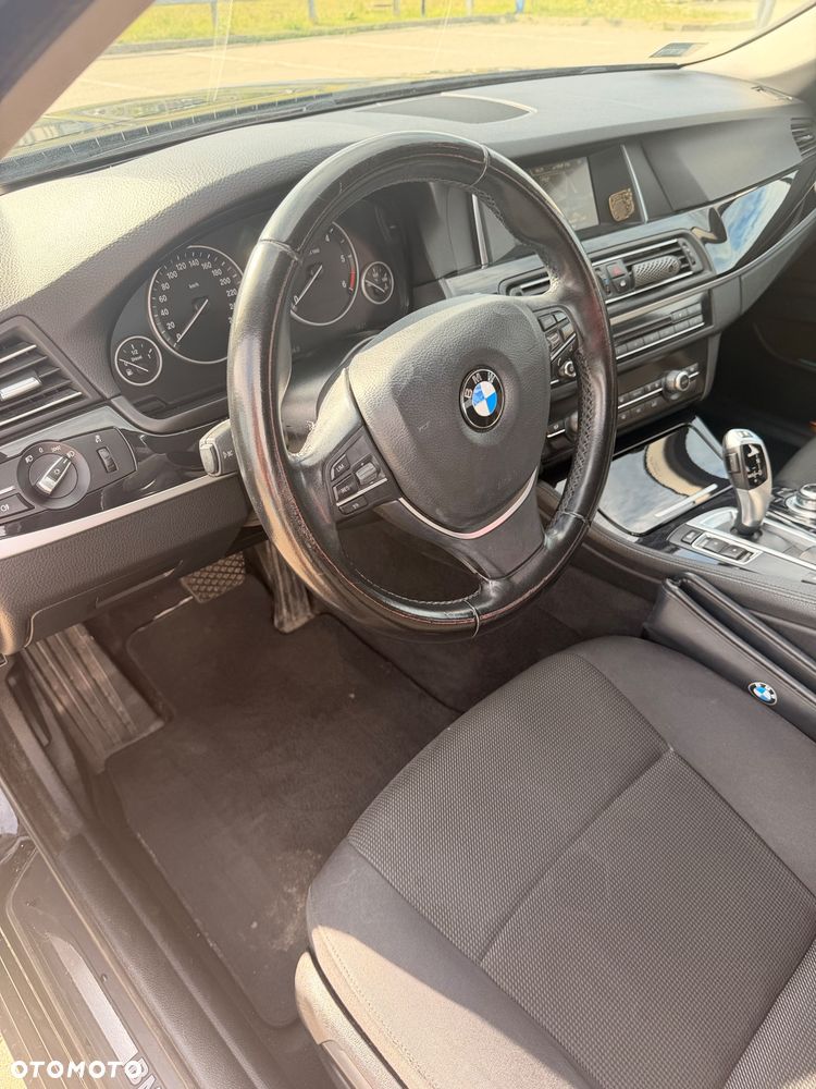 BMW Seria 5 518d - 10