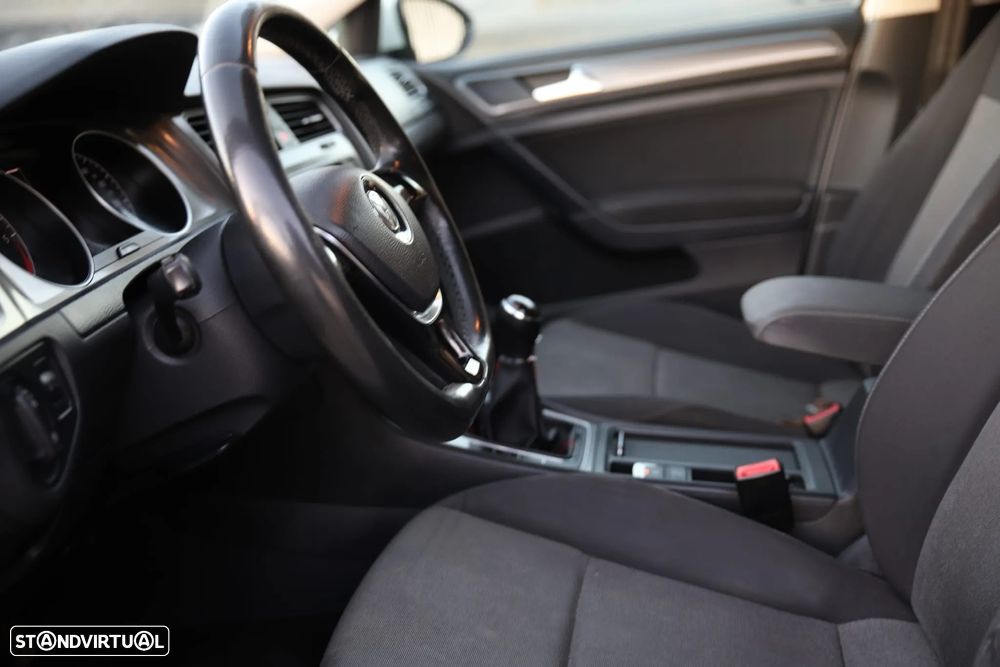 VW Golf Variant 1.6 TDi BlueMotion Confortline - 8