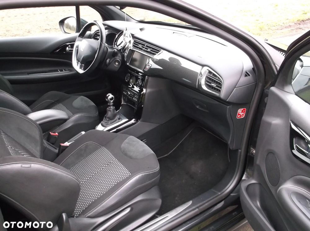 Citroën DS3 THP 155 SportChic - 10