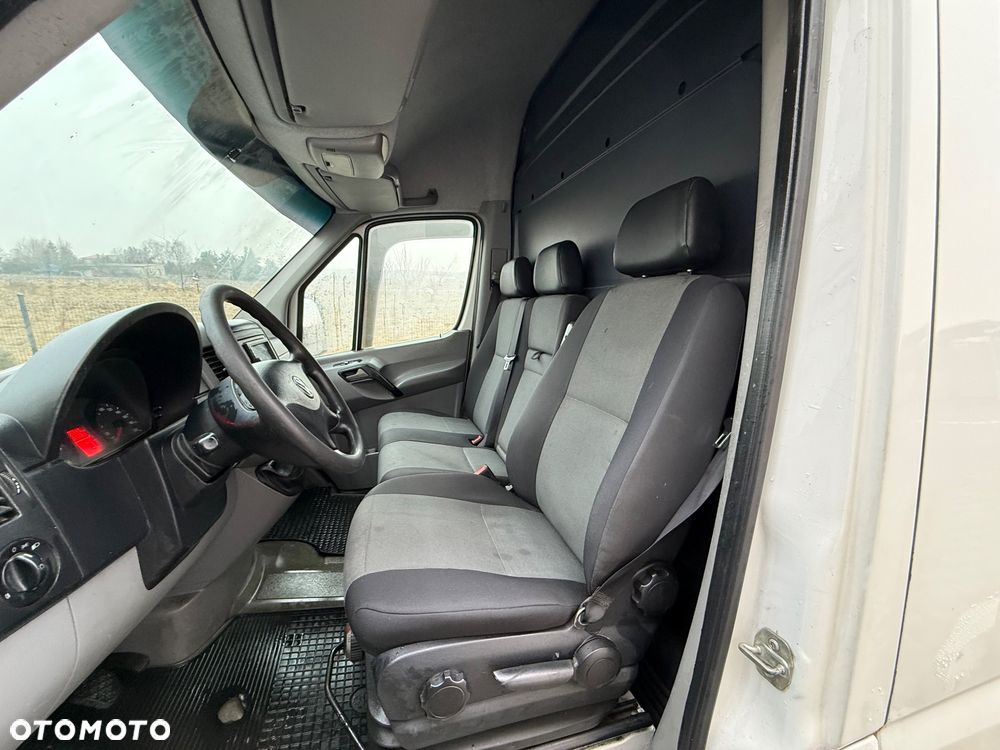 Volkswagen Crafter - 11