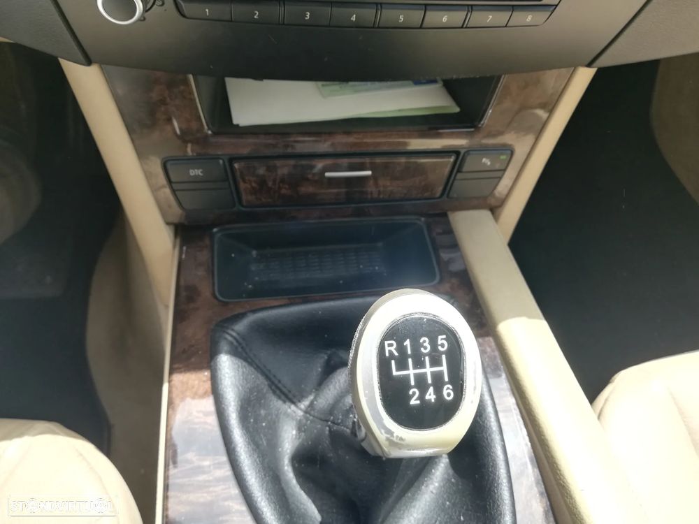 BMW 520 d Executive - 15