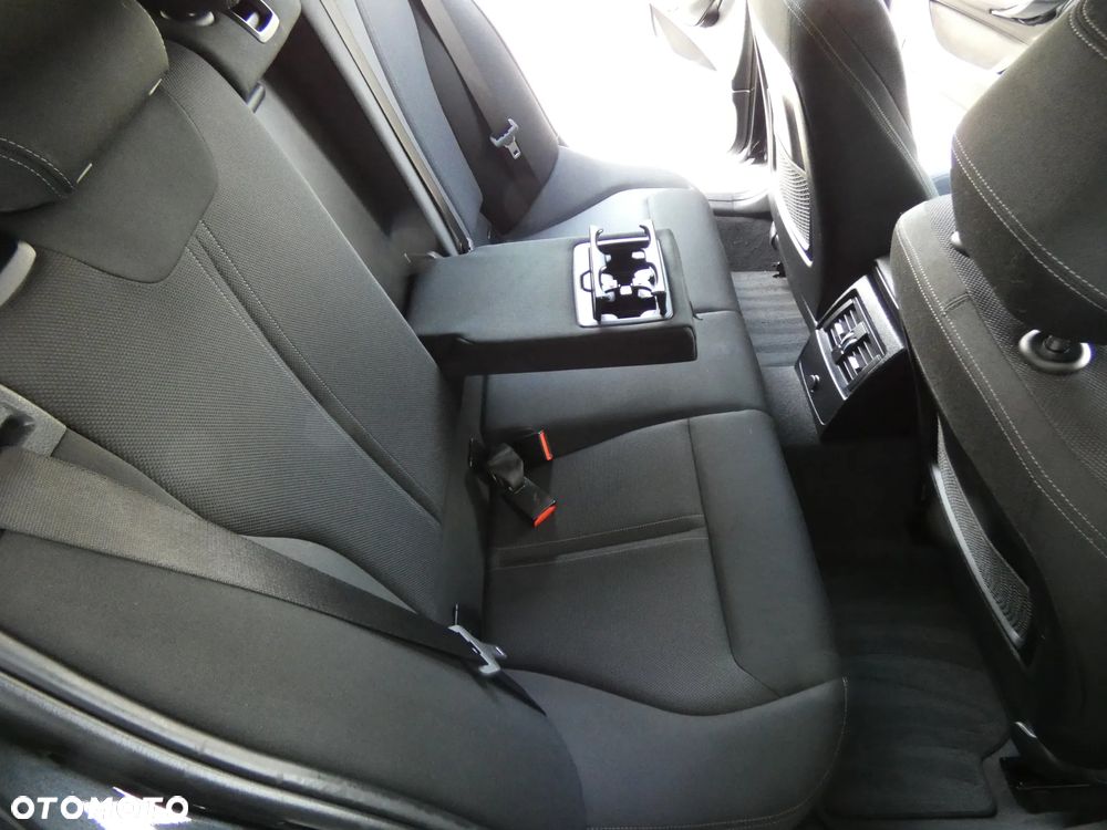 BMW Seria 1 118d Edition Metropolitan - 34