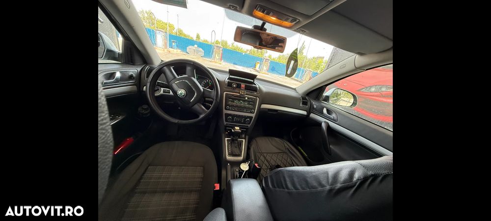 Skoda Octavia 1.4 TSI Business DSG - 2