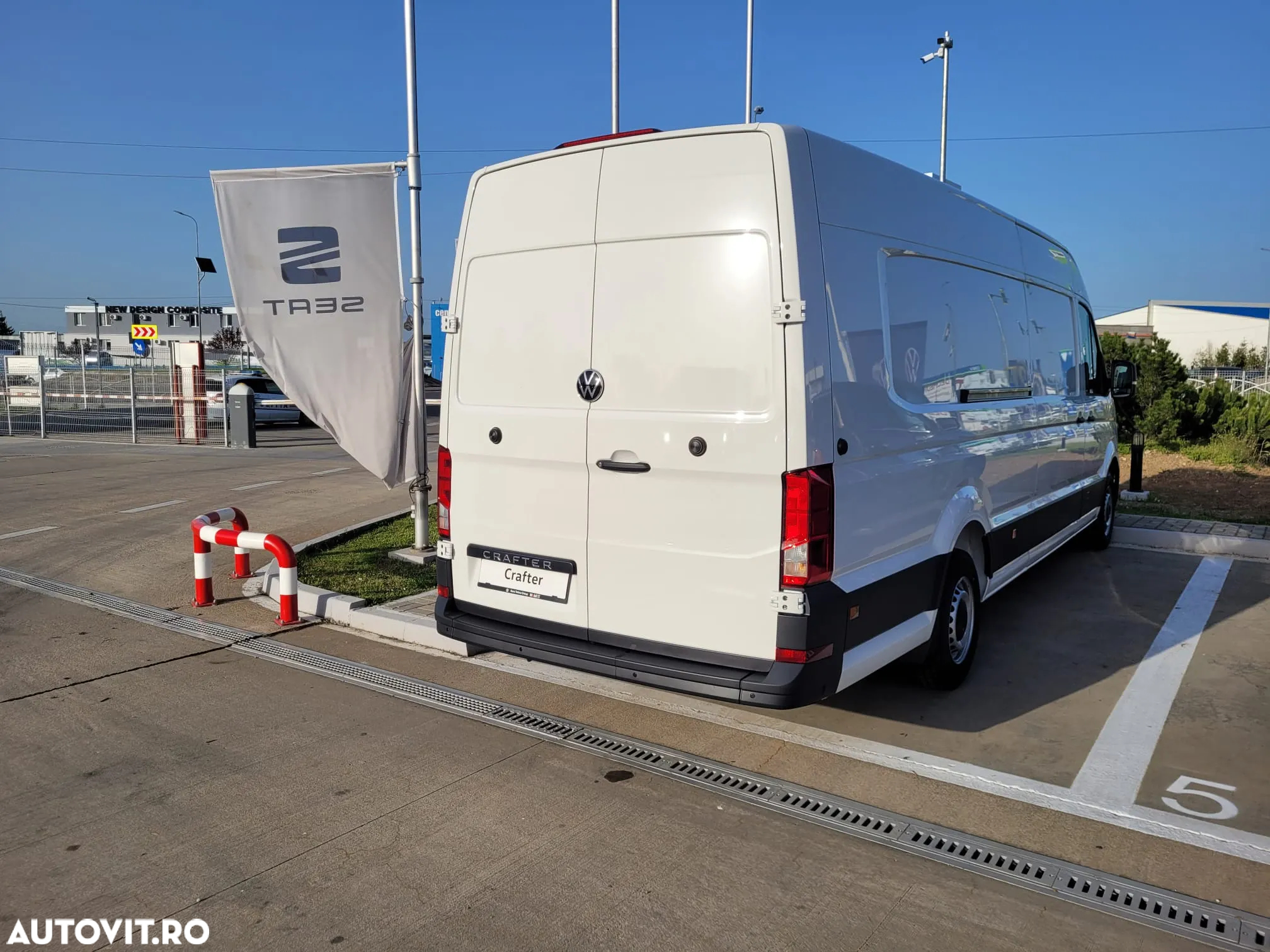Volkswagen Crafter 35 Superlung 140CP modelul nou cu tableta - 4