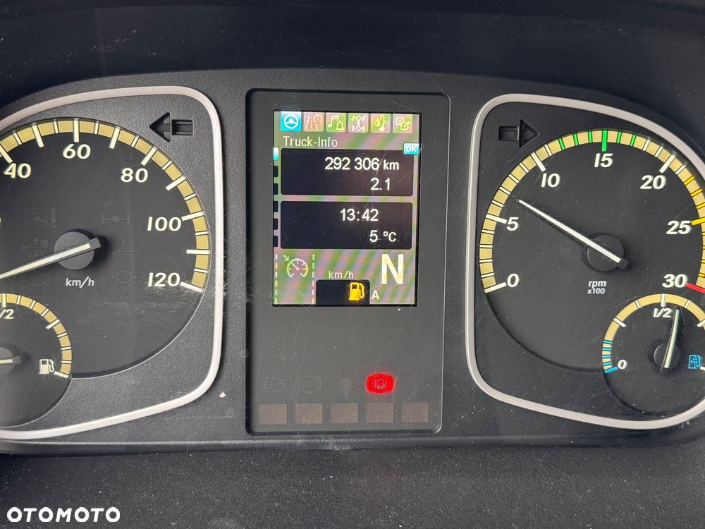 Mercedes-Benz ATEGO - 8