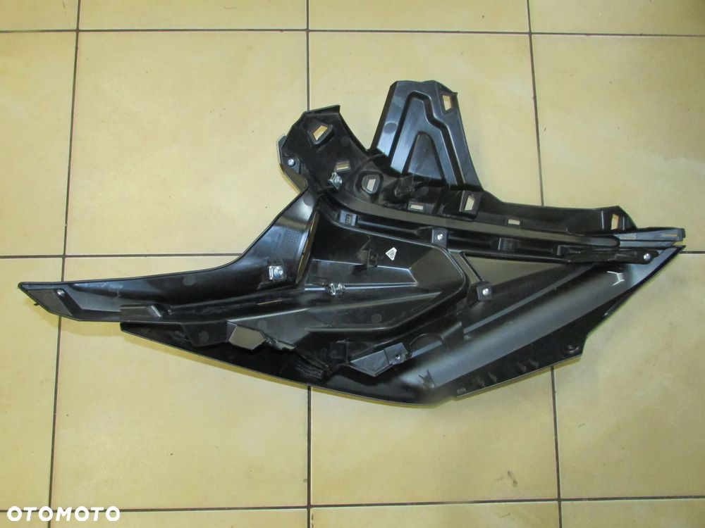 Voge 525 DSX owiewka lewa boczek - 2