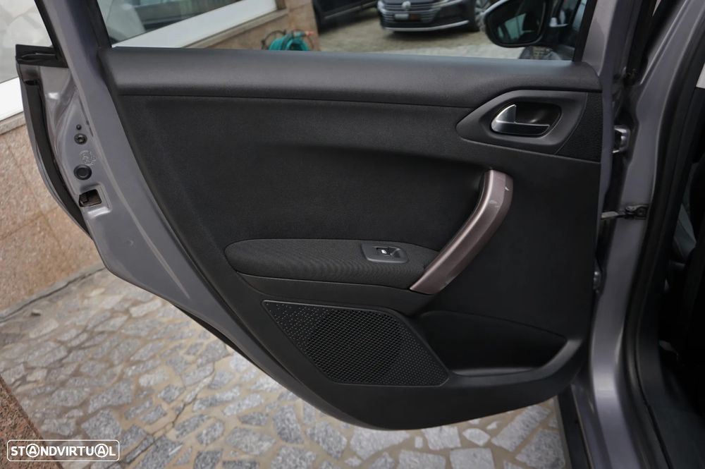 Peugeot 2008 1.4 HDi Active - 13