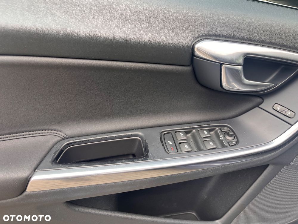 Volvo V60 D3 Geartronic - 11
