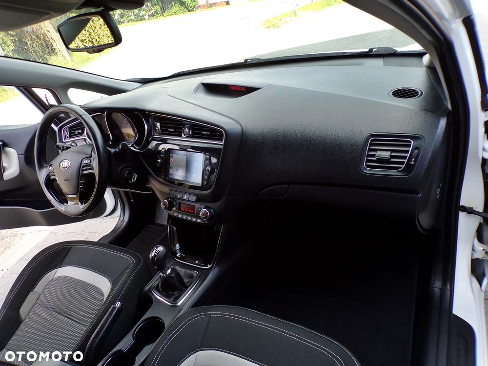 Kia Ceed 1.6 CRDi L - 16