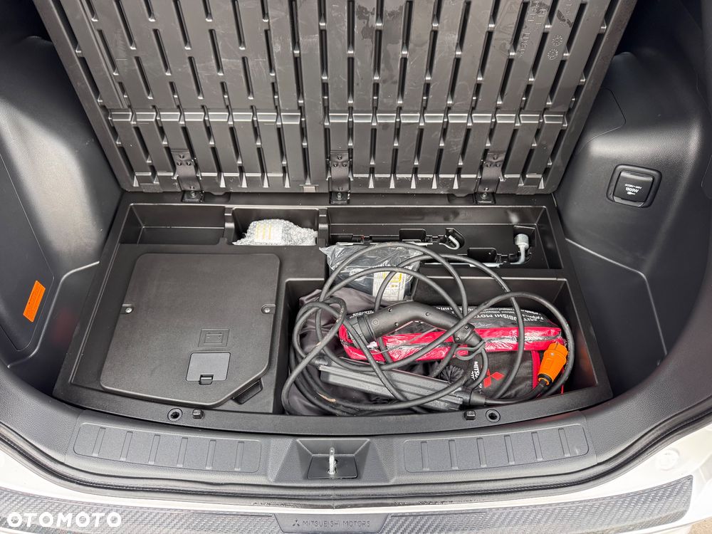 Mitsubishi Eclipse Cross 2.4 PHEV Instyle Plus - 23