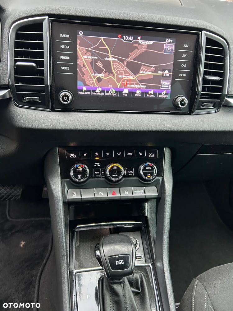 Skoda Karoq 1.6 TDI SCR DSG Style - 22