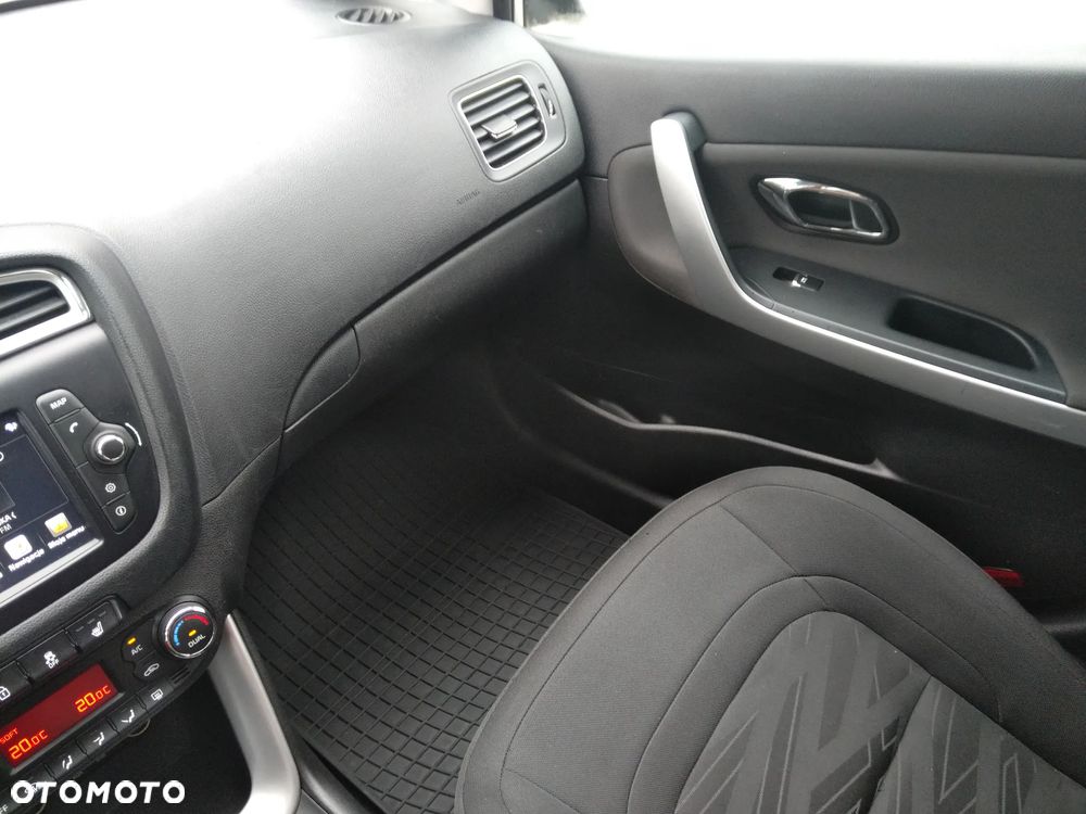 Kia Ceed 1.6 GDI Smart Plus - 17