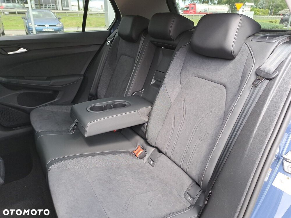 Volkswagen Golf - 17