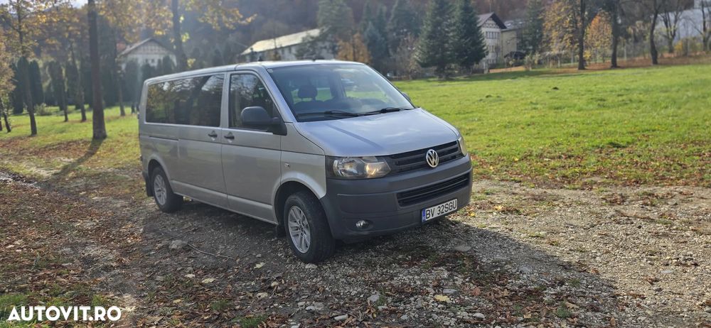 Volkswagen Caravelle - 2