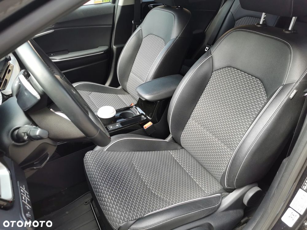 Kia Ceed 1.5 T-GDI L DCT - 14