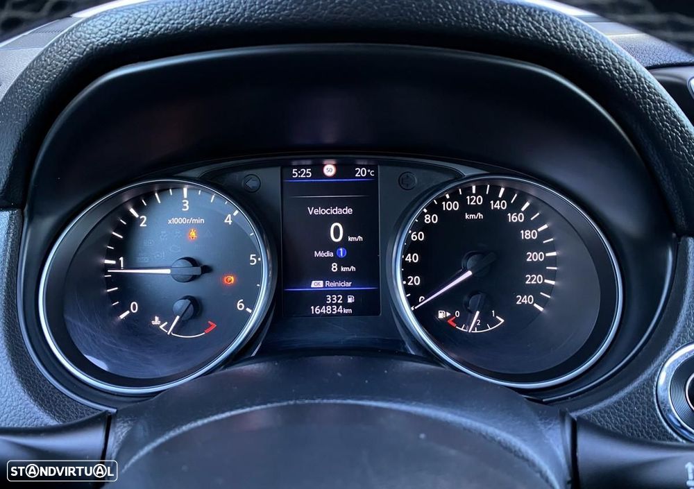 Nissan Qashqai 1.5 dCi N-Connecta J18 - 23