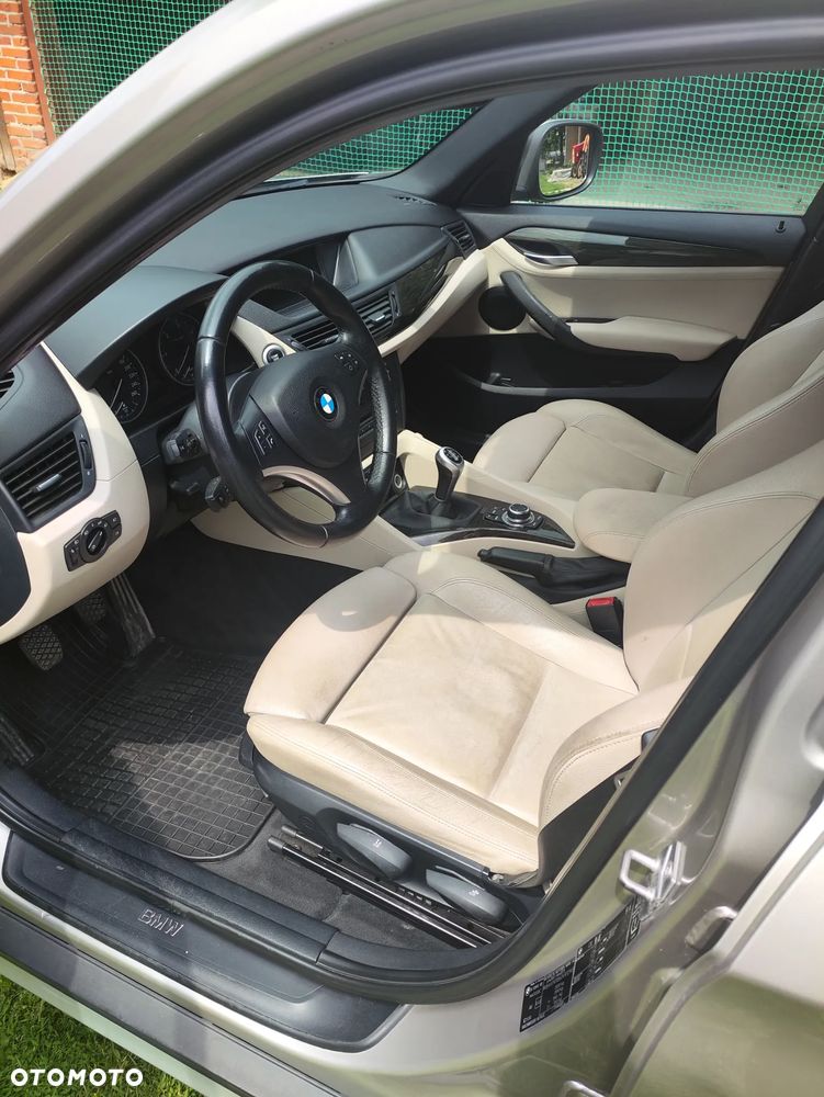 BMW X1 sDrive18d Sport Line - 6