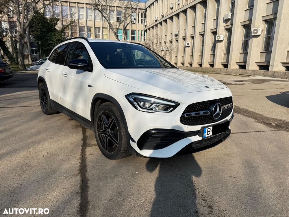 Mercedes-Benz GLA 200 d 4MATIC Aut. - 1