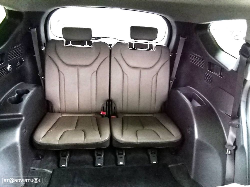 Hyundai Santa Fe 2.2 CRDi Premium 4WD Aut. - 8