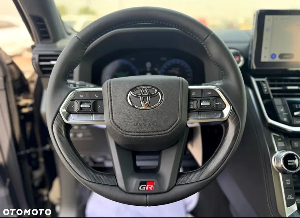 Toyota Land Cruiser - 14