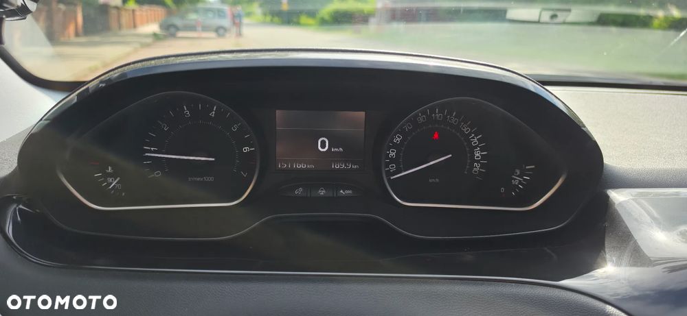 Peugeot 208 1.2 PureTech Active - 13