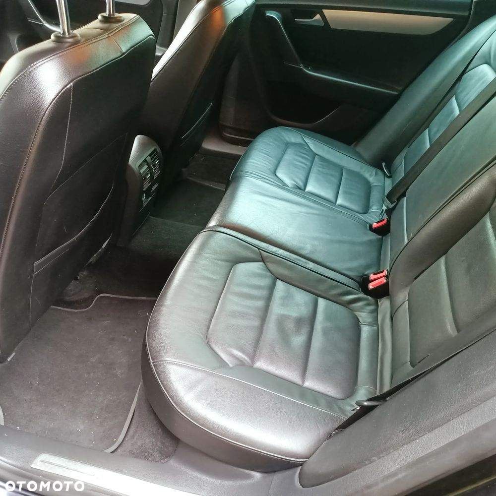 Volkswagen Passat 2.0 TDI Comfortline DSG - 5