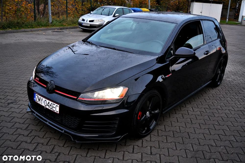 Volkswagen Golf GTI BlueMotion Technology DSG - 1