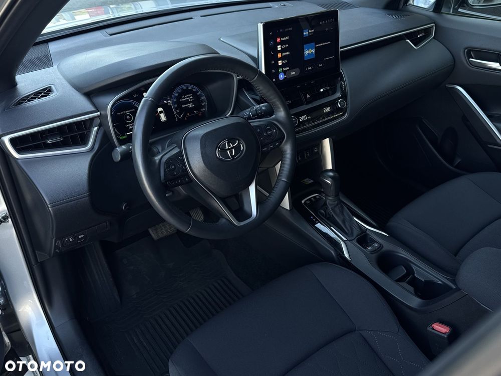 Toyota Corolla Cross - 9