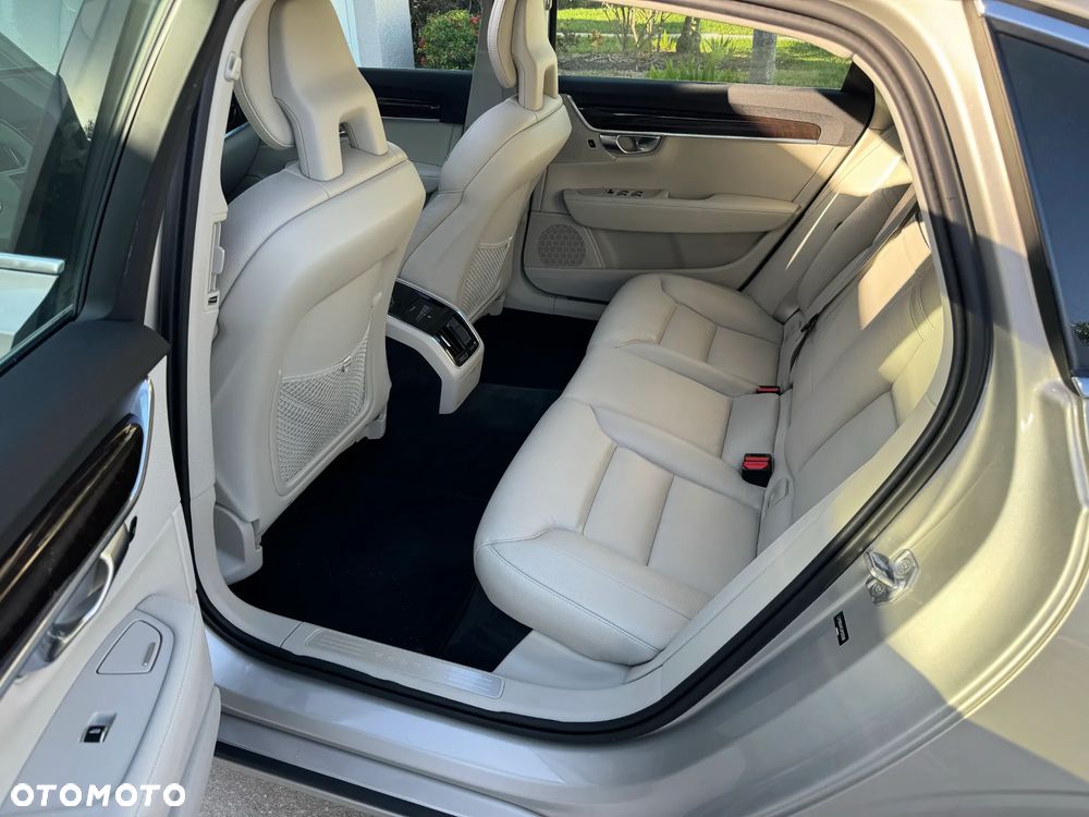 Volvo S90 T5 Momentum - 21