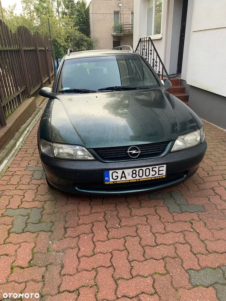 Opel Vectra 1.6 - 3