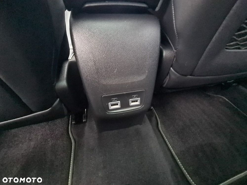 Peugeot 2008 1.2 PureTech GT S&S EAT8 - 39