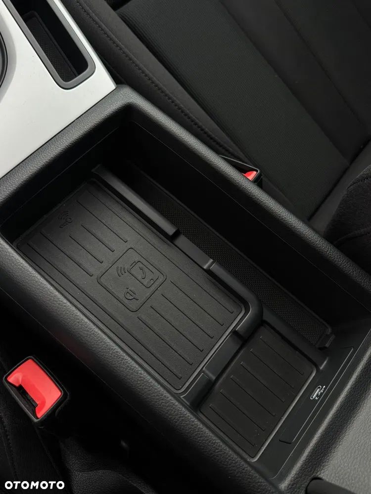 Audi A4 Avant - 25