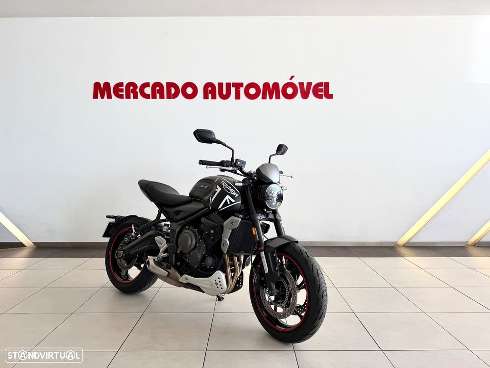 Triumph Trident 660 - 1
