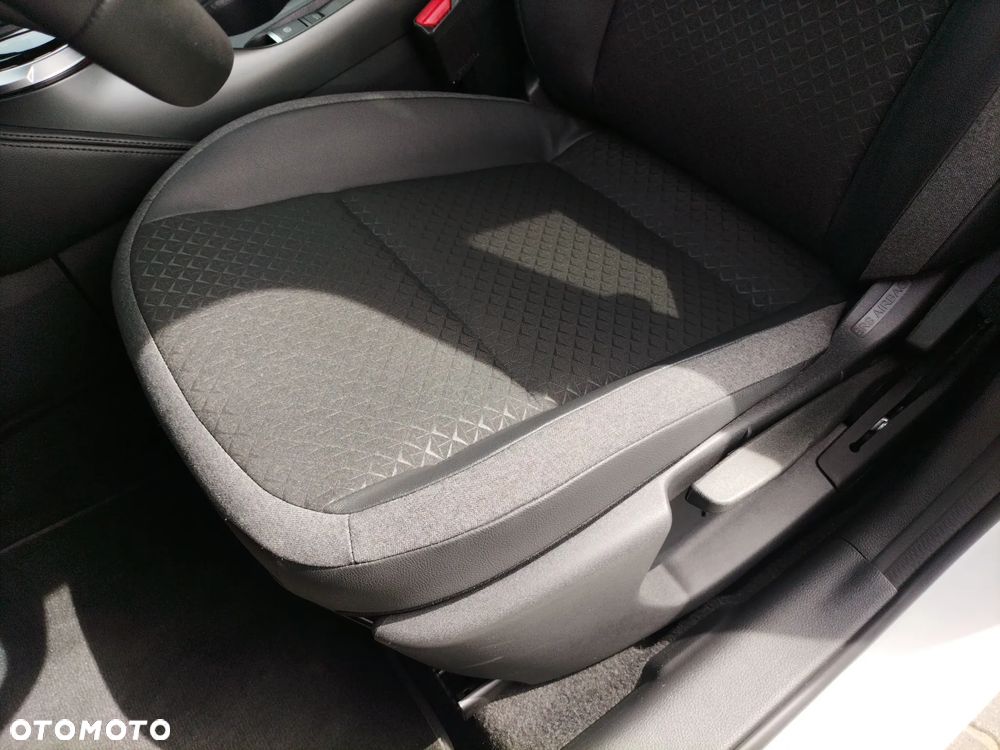 Nissan Juke 1.0 DIG-T N-Connecta DCT - 24