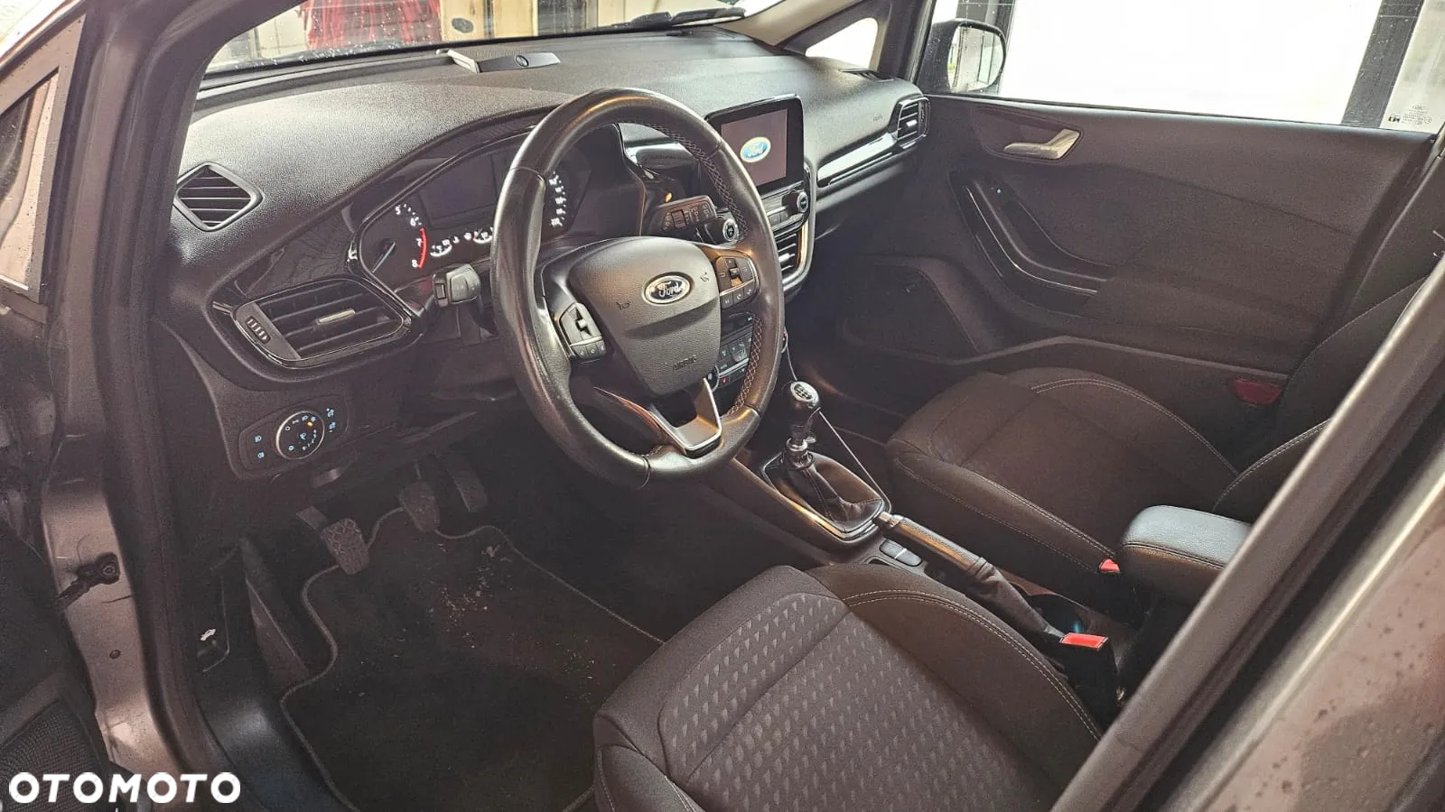 Ford Fiesta 1.0 EcoBoost Titanium - 6