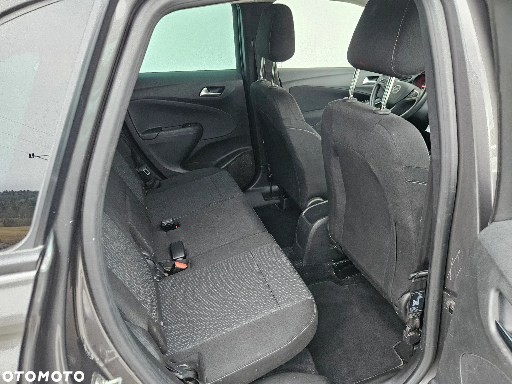 Opel Crossland X - 14