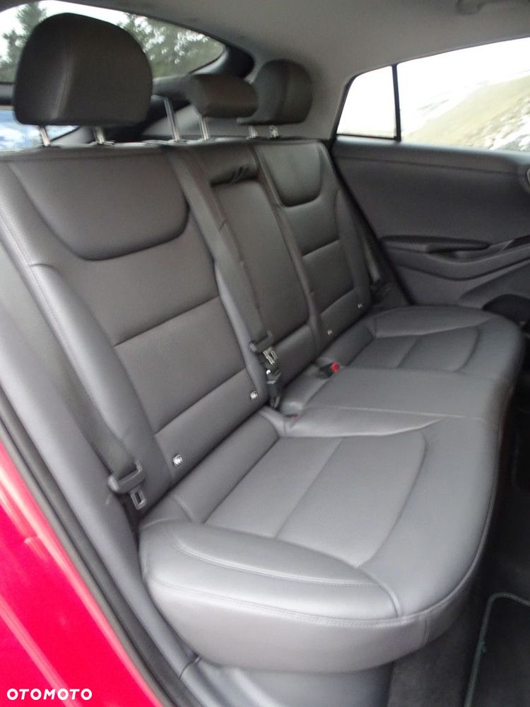Hyundai IONIQ - 14