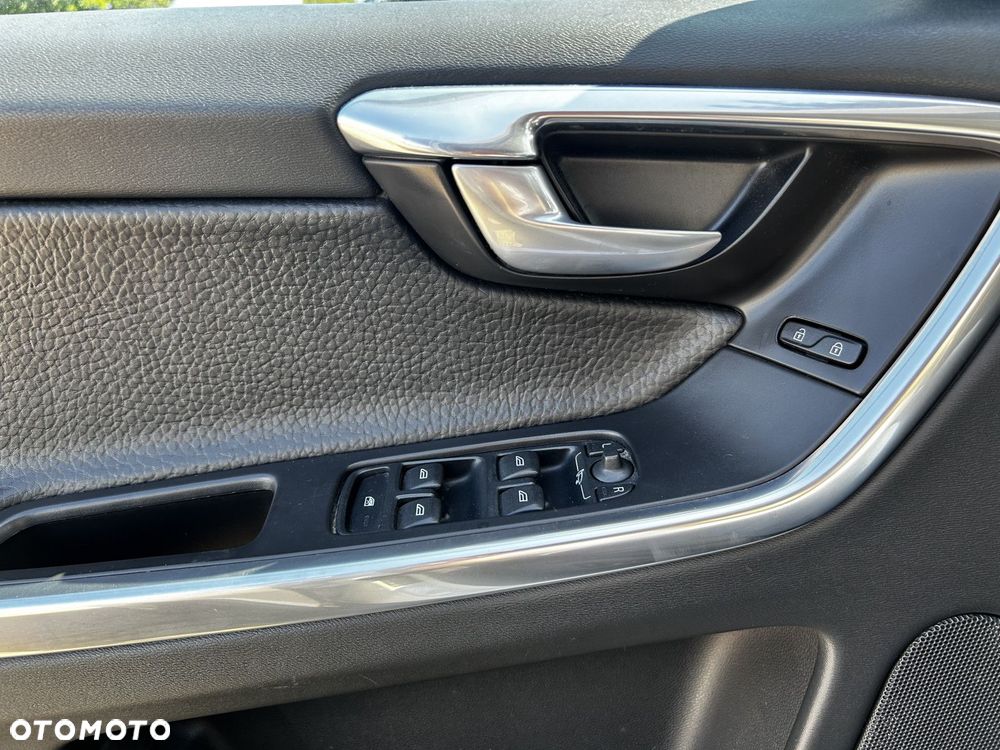 Volvo XC 60 - 20