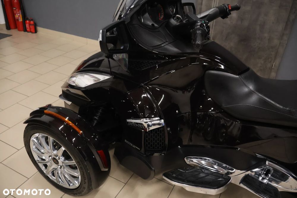 Can-Am Spyder - 38