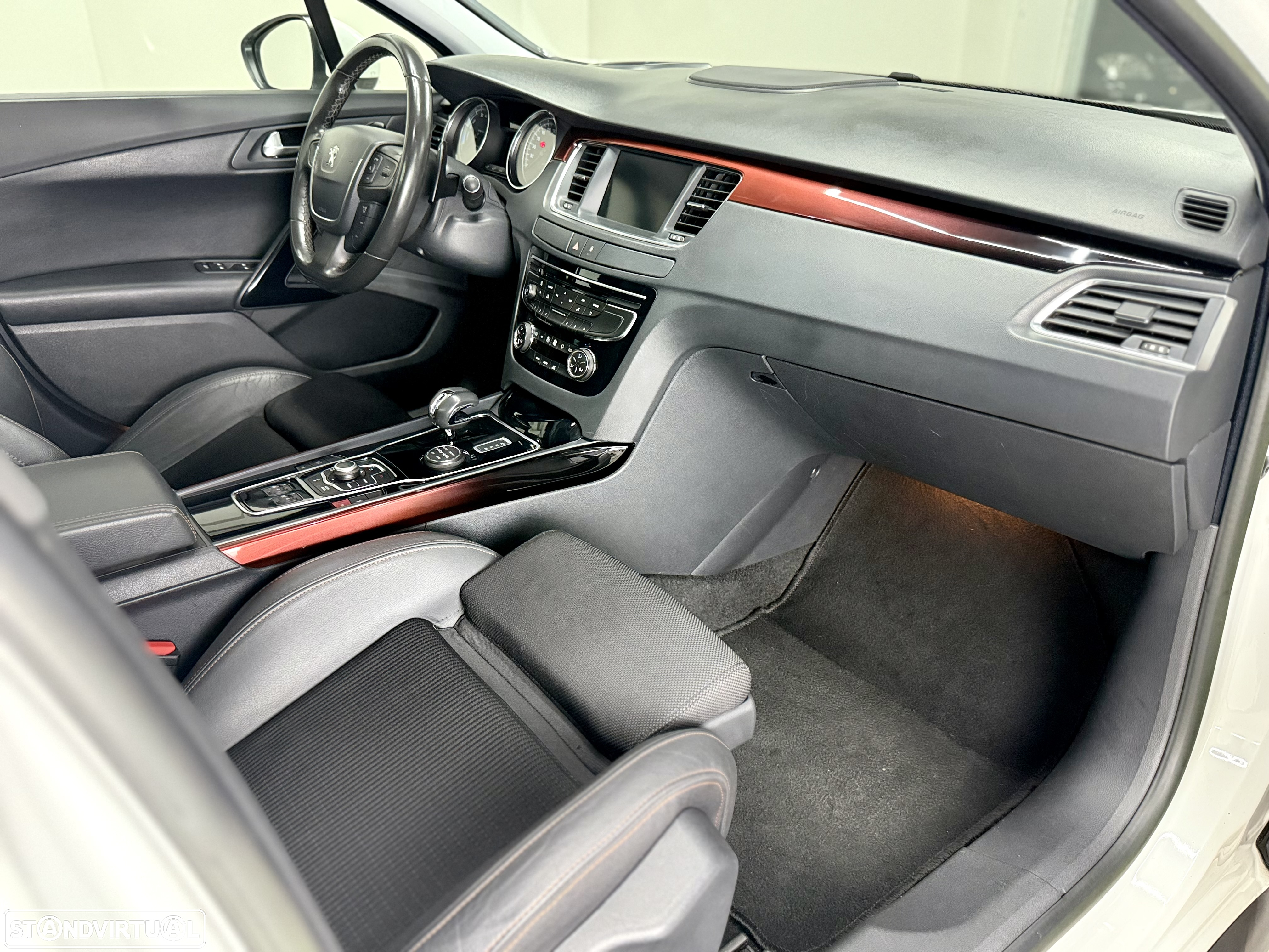 Peugeot 508 RXH 2.0 HDi Hybrid4 2-Tronic - 24