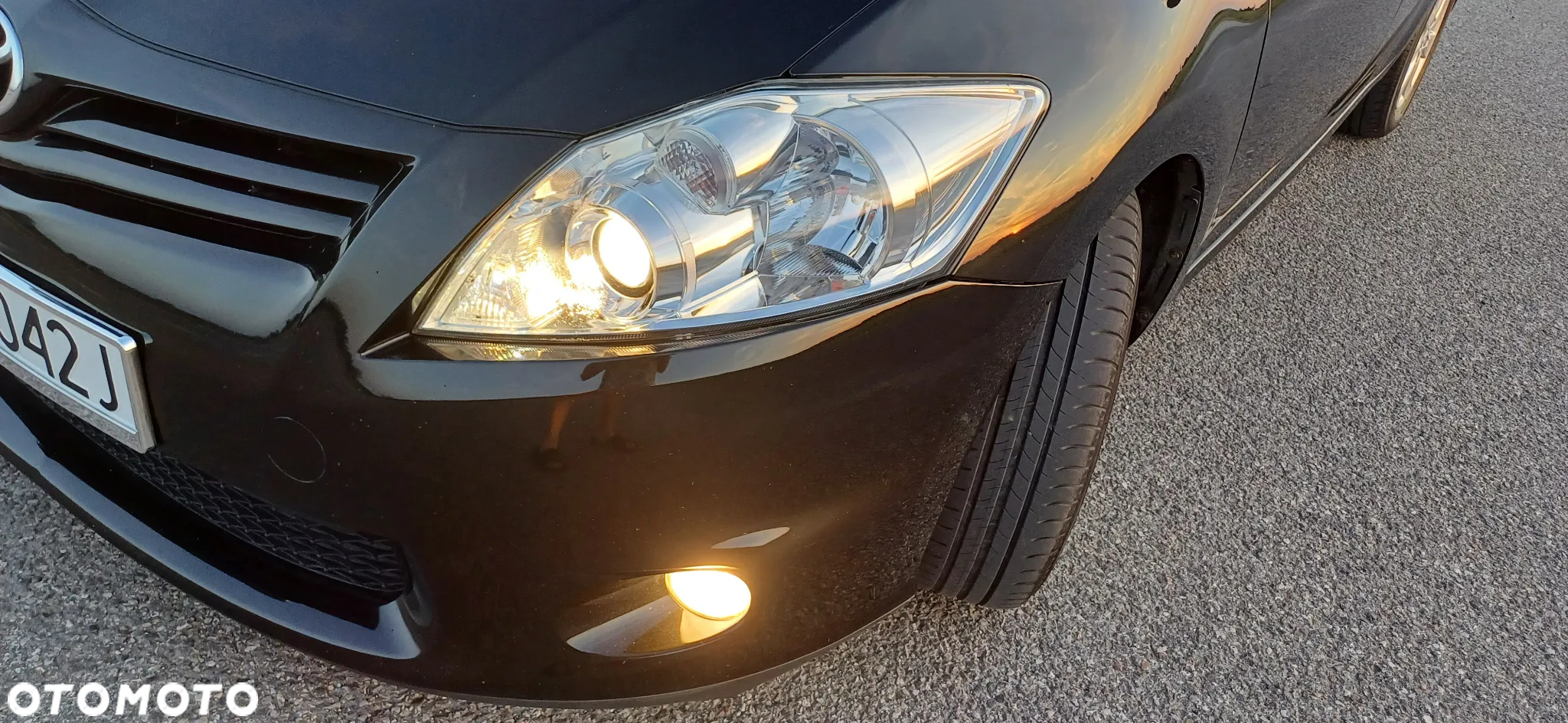 Toyota Auris 1.4 D-4D - 10