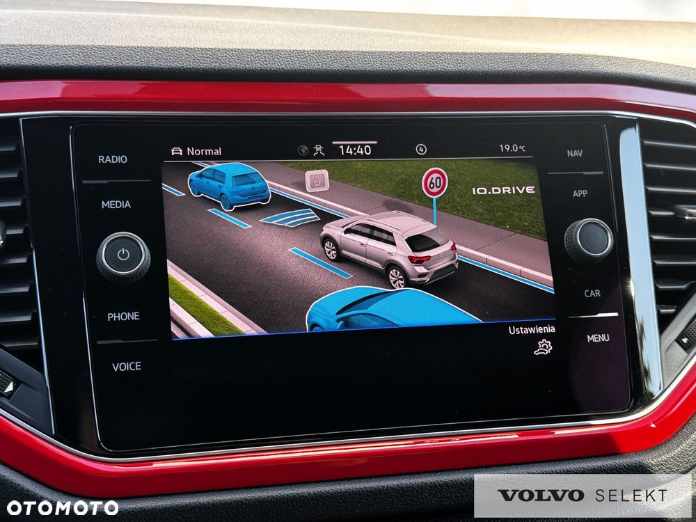 Volkswagen T-Roc - 32